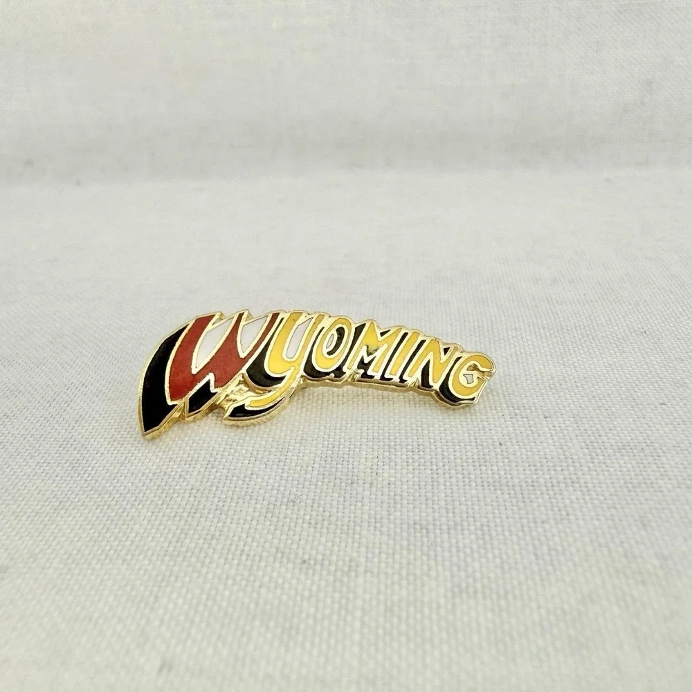 Vintage Wyoming Pin Souvenir Hat Bag Lapel Travel Gift WY‎ State Pride